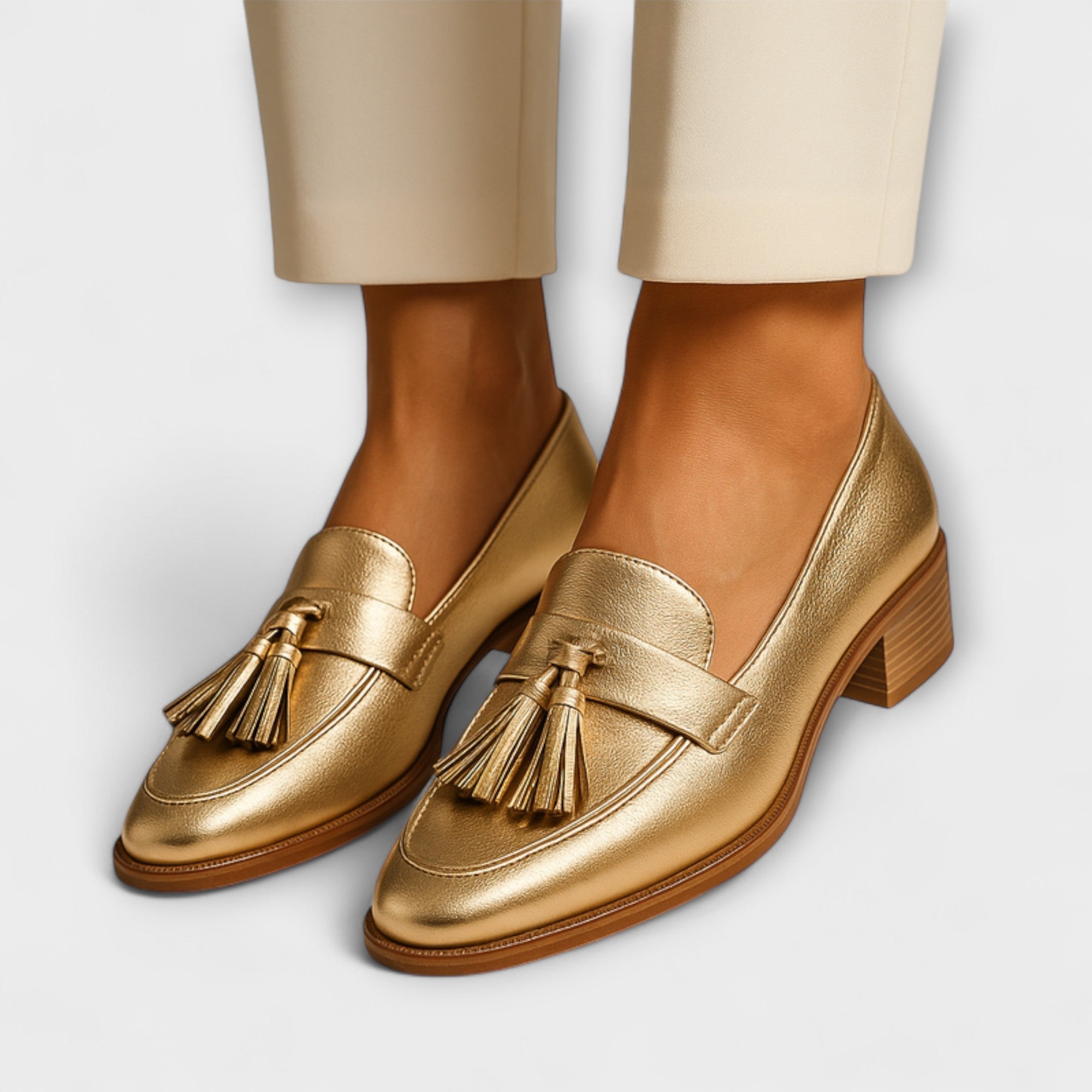Victoria - Golden Loafers