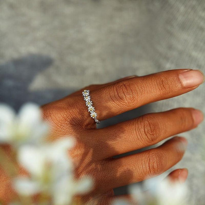 Daisira | Adjustable Silver Enamel Daisy Ring