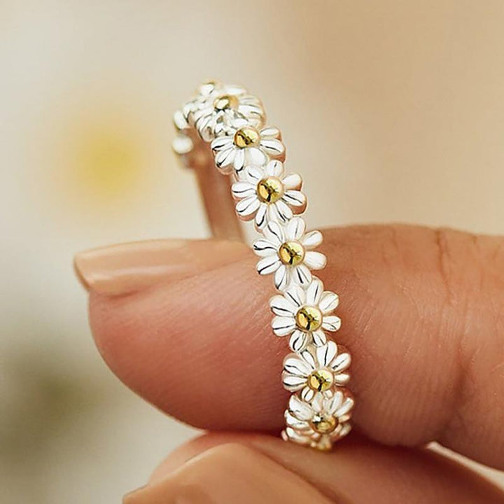 Daisira | Adjustable Silver Enamel Daisy Ring