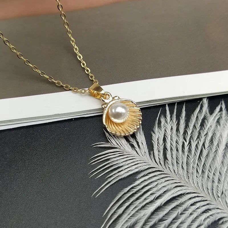 Coastal Spirit I Pearl Shell Necklace