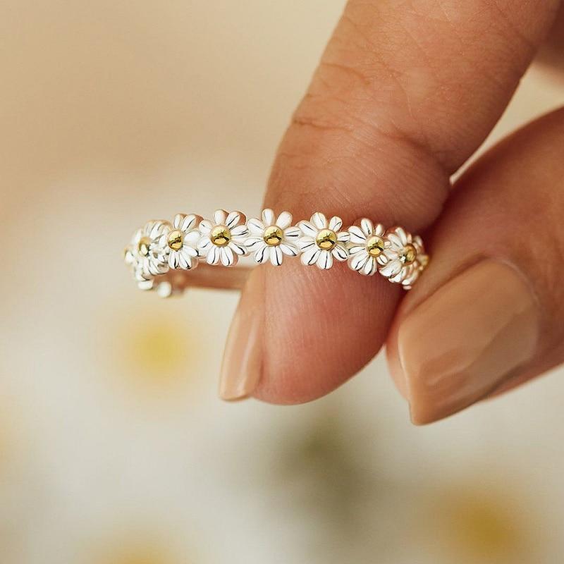 Daisira | Adjustable Silver Enamel Daisy Ring