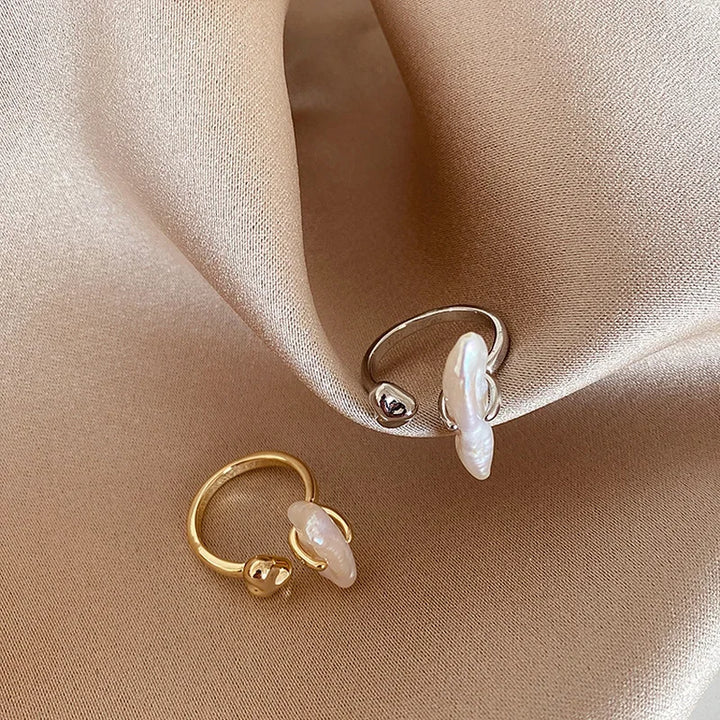 Selene | Elegant Irregular Pearl Adjustable Ring