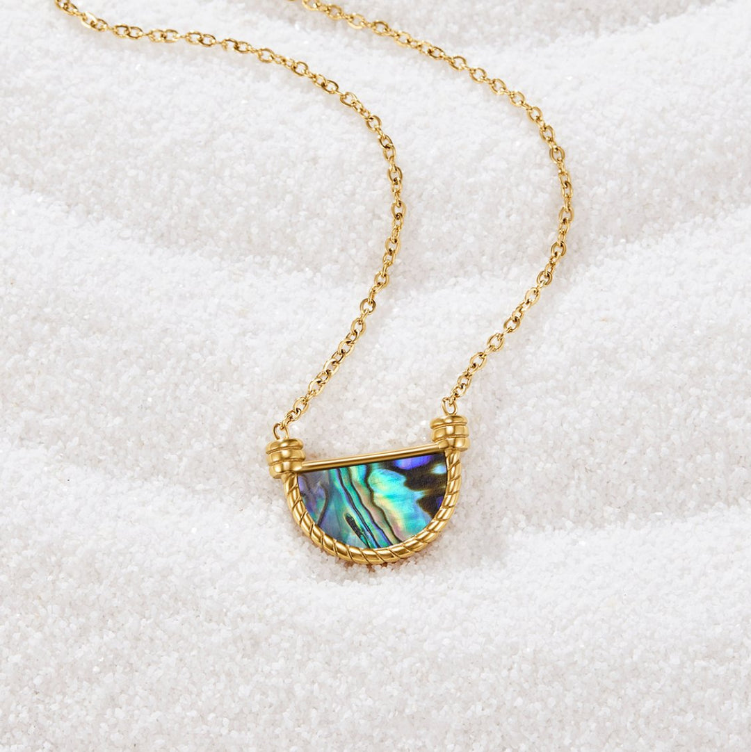 Amalfi | Turquoise Shell Necklace