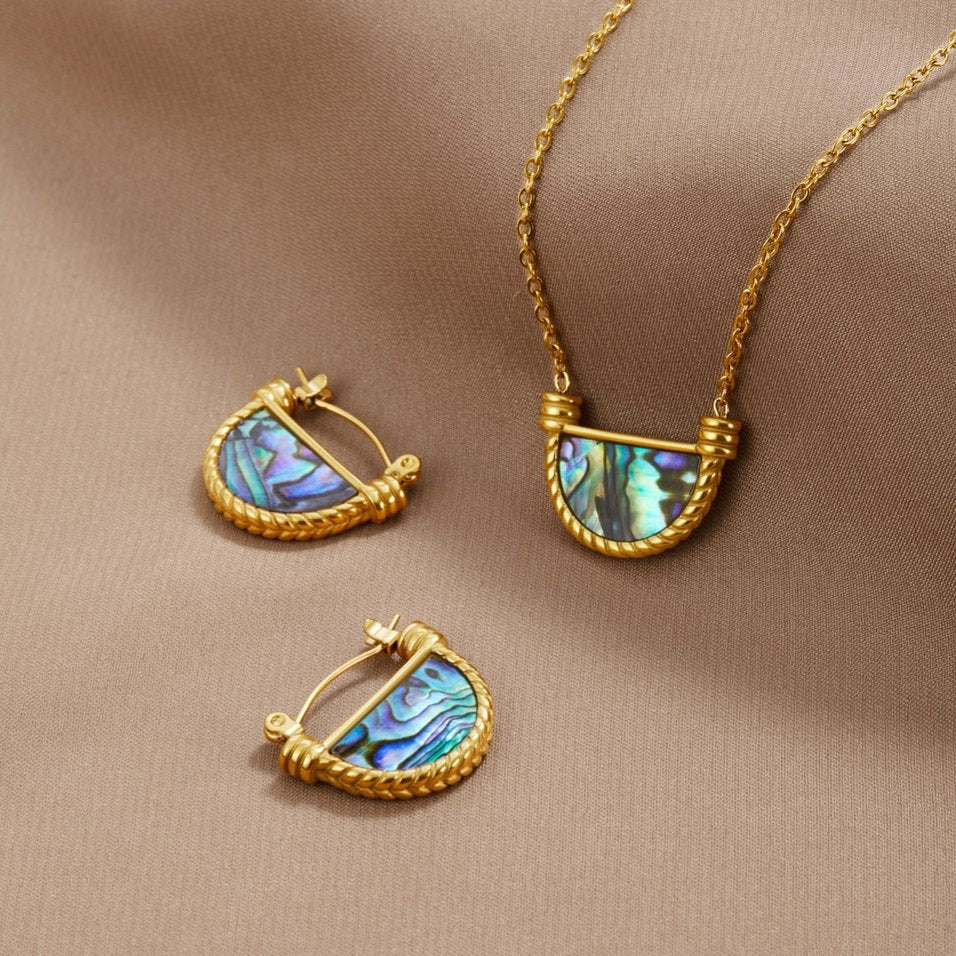 Amalfi | Turquoise Shell Necklace