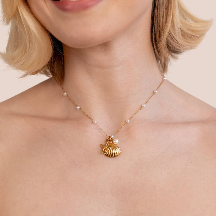 Aria | Delicate Shell Charm Necklace